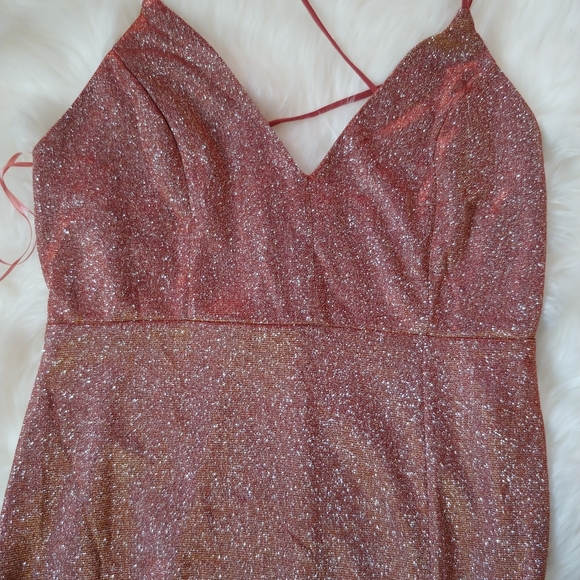 SOLD! Champagne long shiny slit dress (M) - Picture 6 of 6